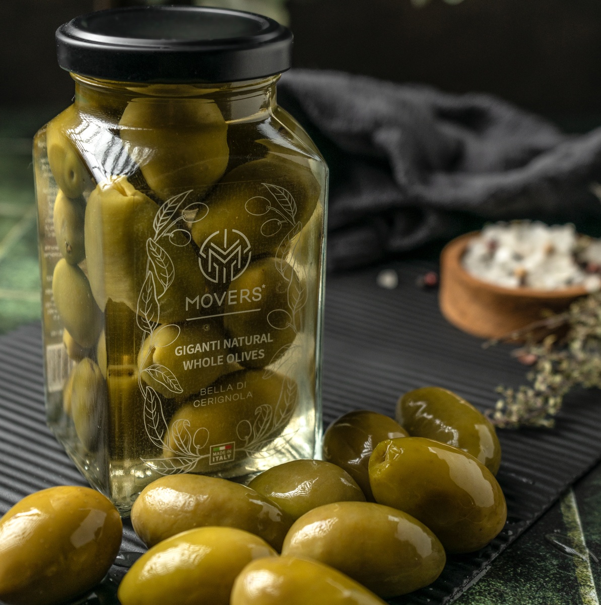 Оливки Гигант натуральные с косточкой Bella di Cerignola 170 гр Movers