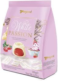 Конфеты из белого шоколада пралине с клубничным кремом White Passion Vergani 120 гр